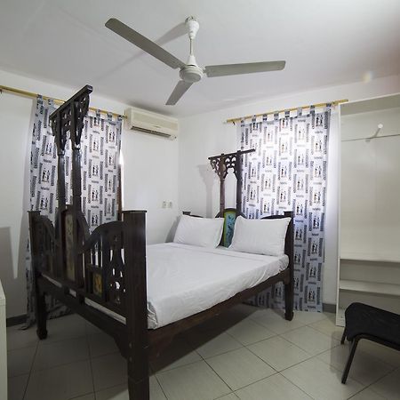 Gulf Global Bed & Breakfast Zanzibar Exterior photo